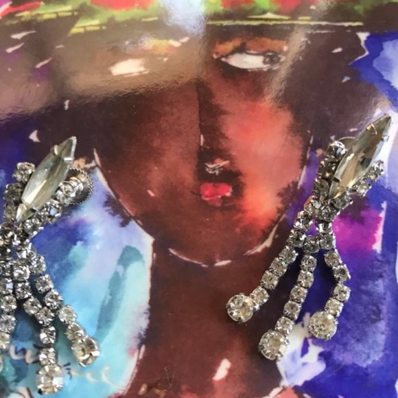Vintage Crystal Diamond dangle screw back earrings - Picture 5 of 5
